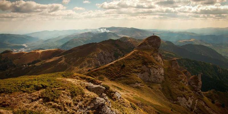 说明：一张展示遗忘曲线的图表，图表中标注了不同时间点的遗忘程度