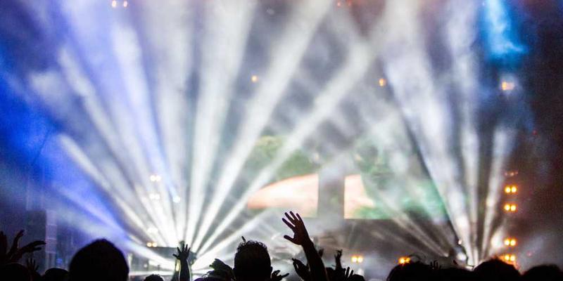 连续一周,每晚睡前狂饮咖啡,记录身体与意志的极限拉扯