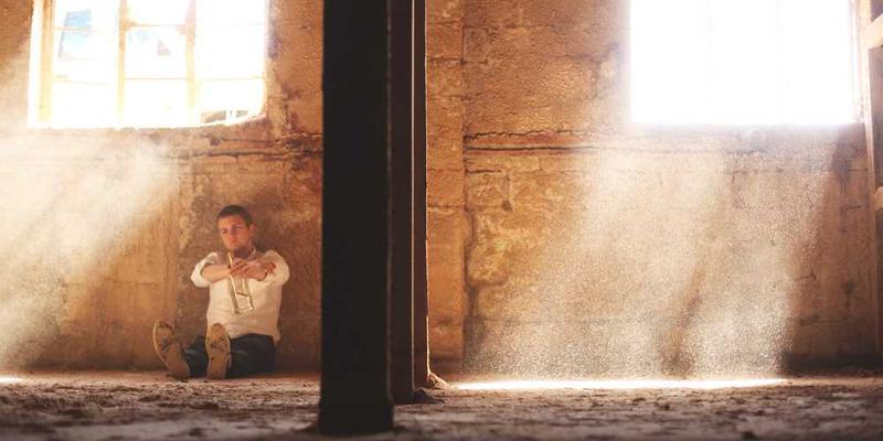 计算并比较做同一件事时，心理时间与钟表时间的膨胀系数