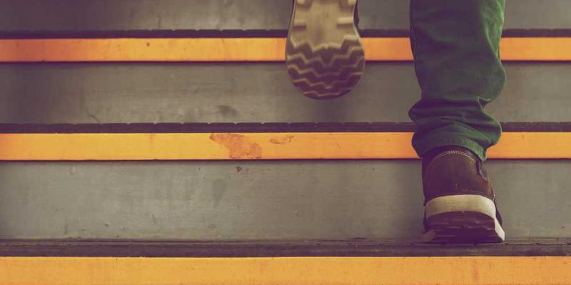 从“网红店”现象看消费主义的新叙事：体验、拍照与身份认同